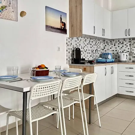 Rossana Sea View *
