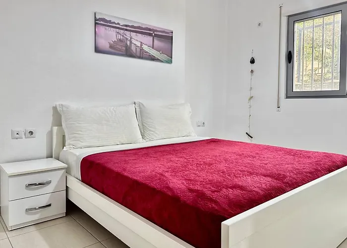 Rossana Sea View Apartment *